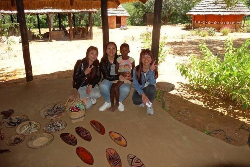 Victoria Falls Cultural Private Tour with Traditiional Lunch