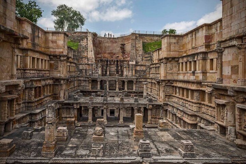 Ahmedabad to Adalaj & Rani ki Vav Stepwell Tour