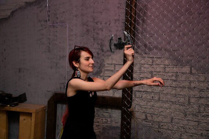 Axe Throwing 1 hour session