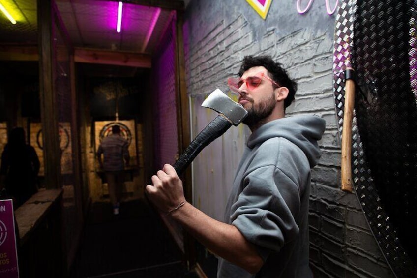 Axe Throwing 1 hour session