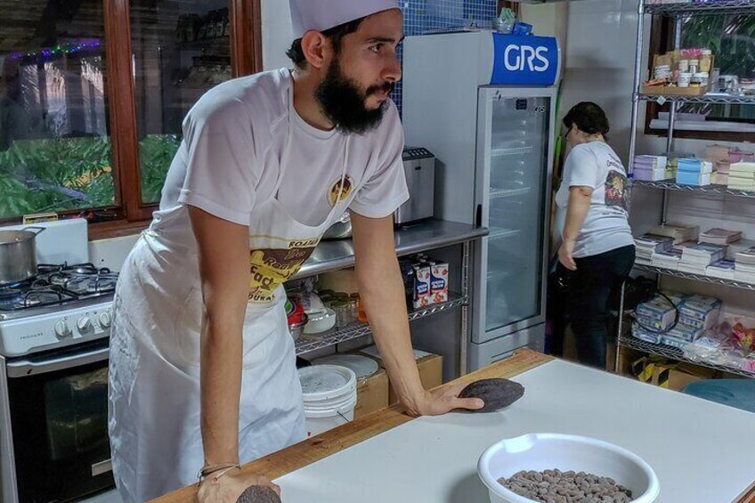 Chocolate Making Class at the Roatan Chocolate Factory in West End