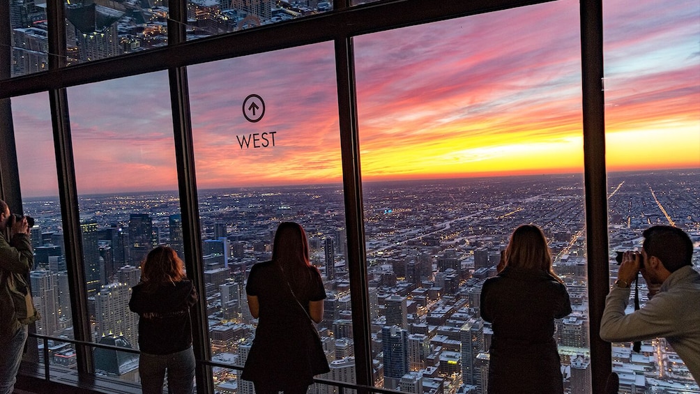 Go City: Chicago Explorer Pass - Choose 2 to 7 Attractions