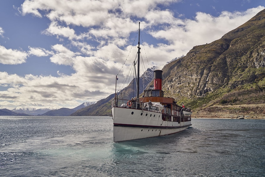 TSS Earnslaw Cruise on Lake Wakatipu