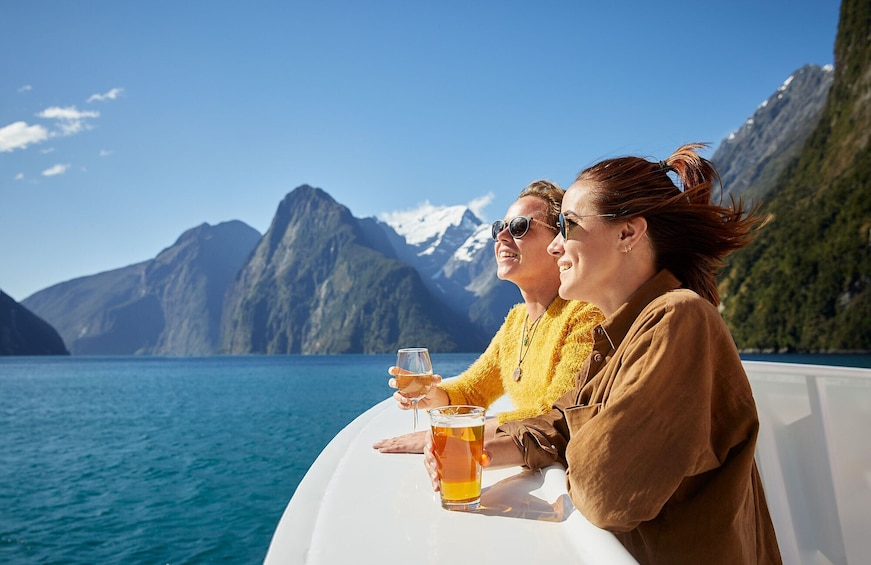 Milford Sound Nature Cruise