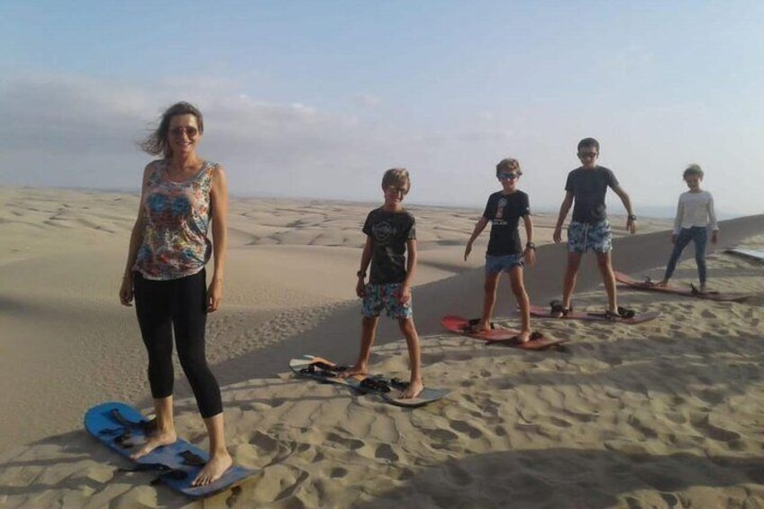 Sandboarding in Desert California desde Paracas