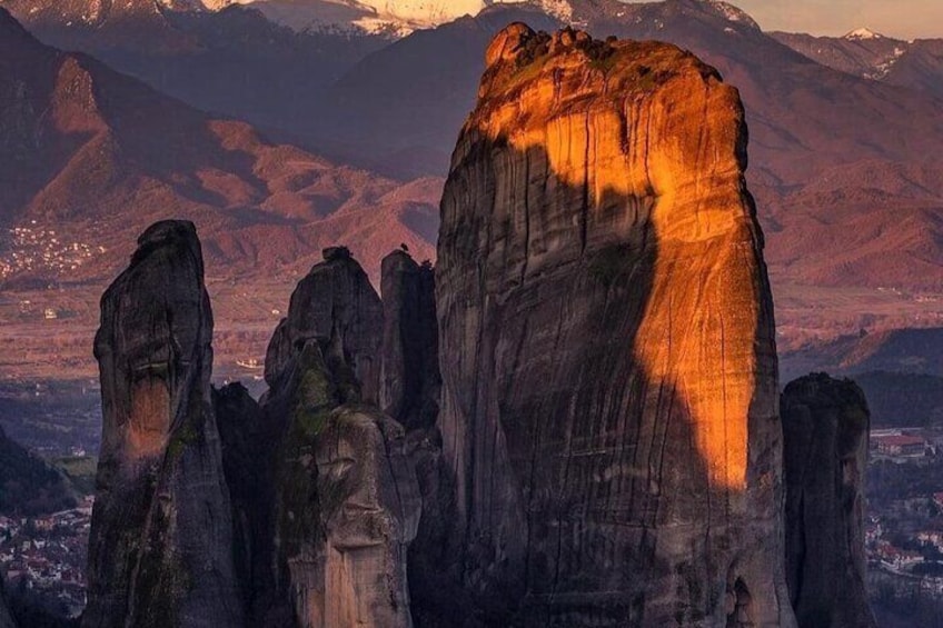 Majestic Sunset on Meteora Rocks Tour - Local Agency