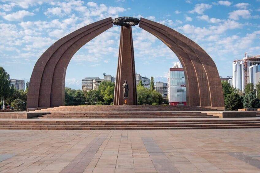 Victory square