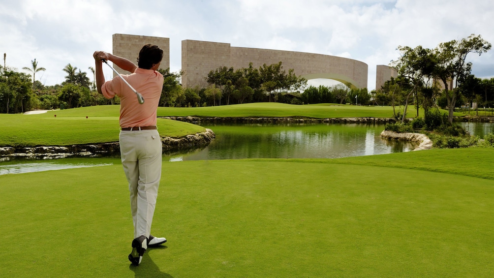 Golfer at Riviera Maya Golf Club