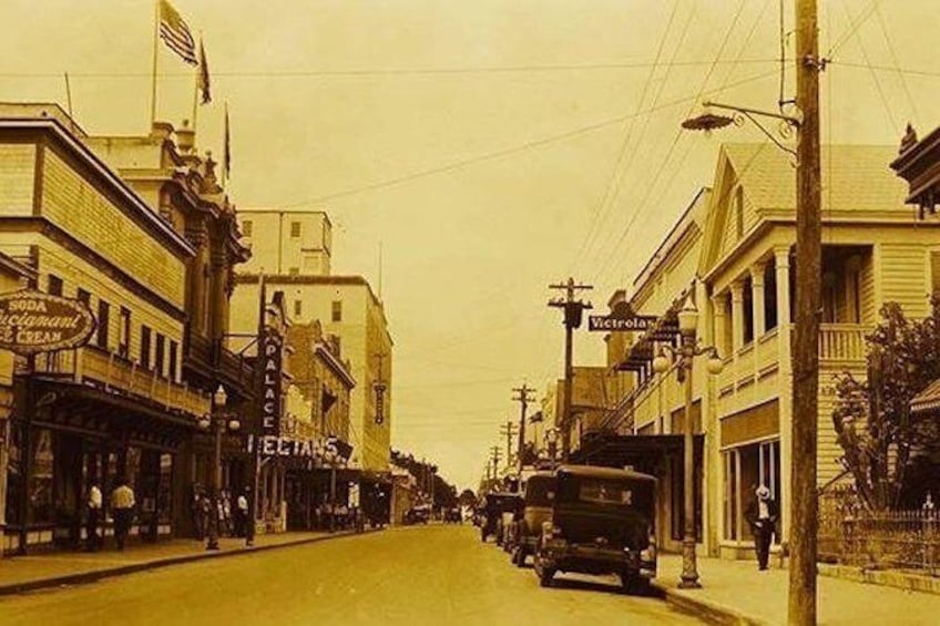 History And Culture Walking Tour in Key West