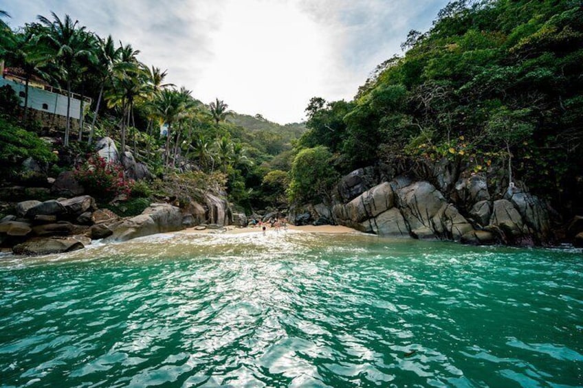 Hiking & Snorkeling to Mexico's Smallest Paradise Colomitos Beach