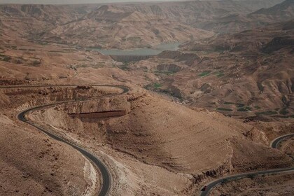 Petra Transfer Via King's Way from Airport or Amman or Dead Sea