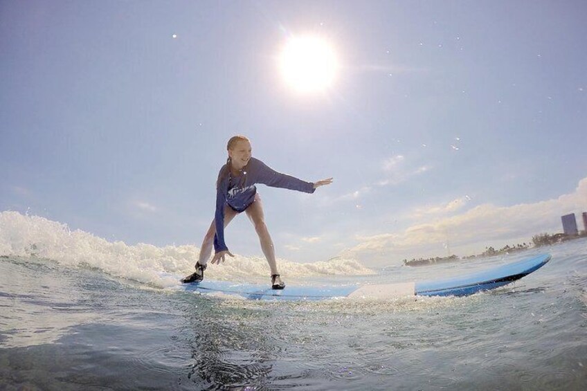 Surf HNL: Small-Group or Private Surfing Lesson (Ko'olina)