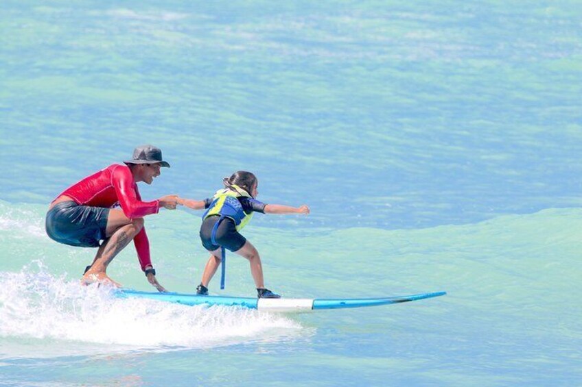 Surf HNL: Small-Group or Private Surfing Lesson (Ko'olina)