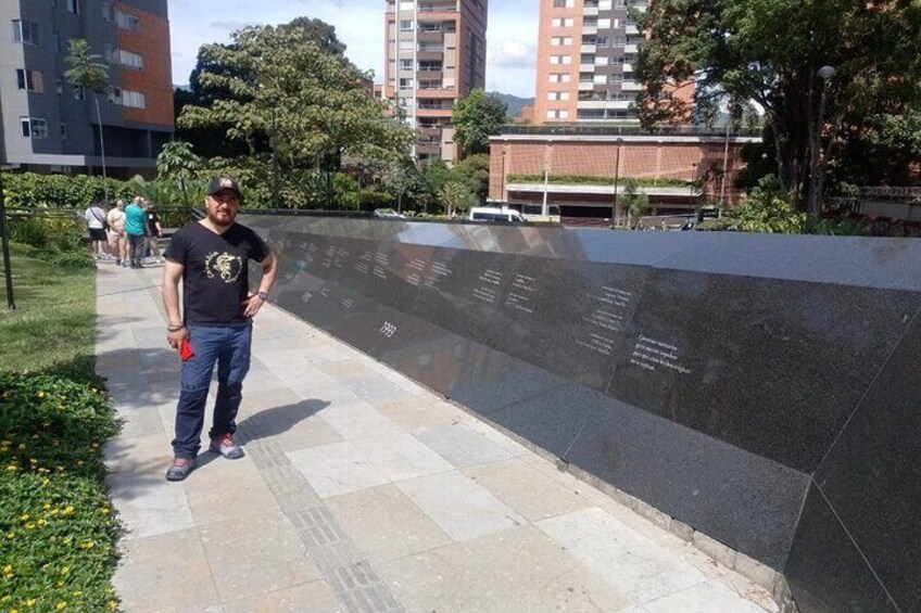 Private Pablo Escobar Tour with Entrance to Catedral Pablo's Prison