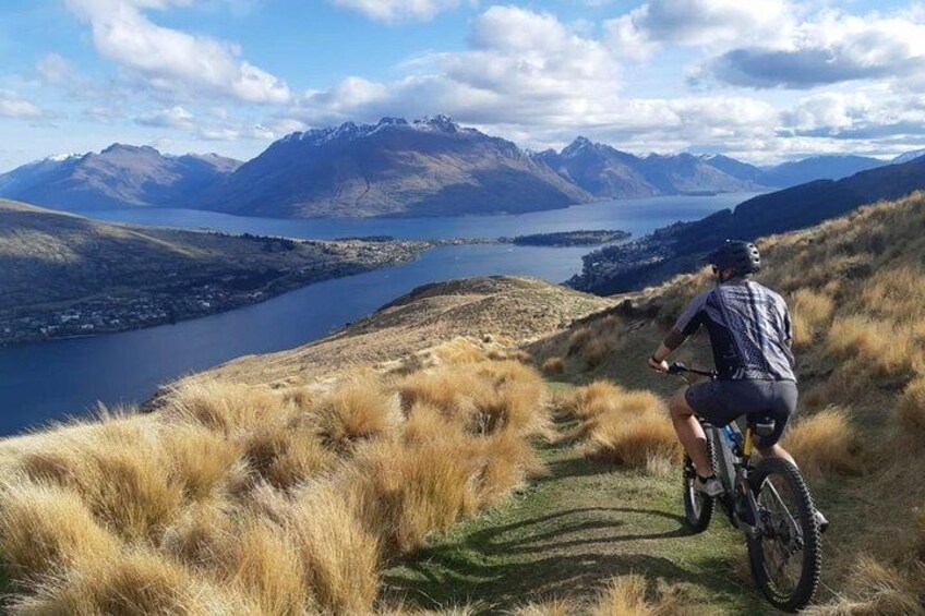 Guided eBike Tour 'Ride to the Sky'