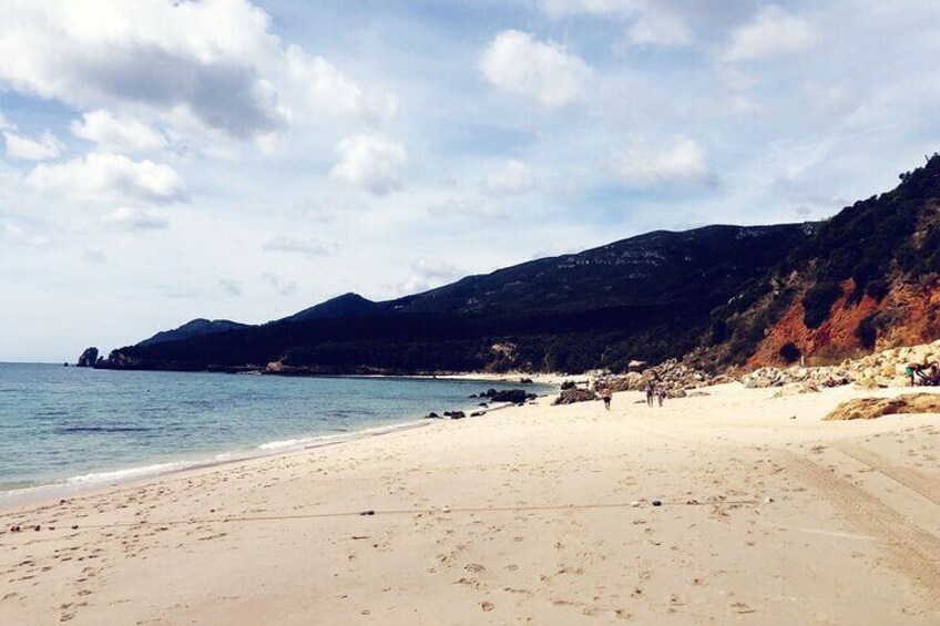 From Lisbon:Arrabida Private Jeep Tour 4X4 to the most beautiful beach of Europe
