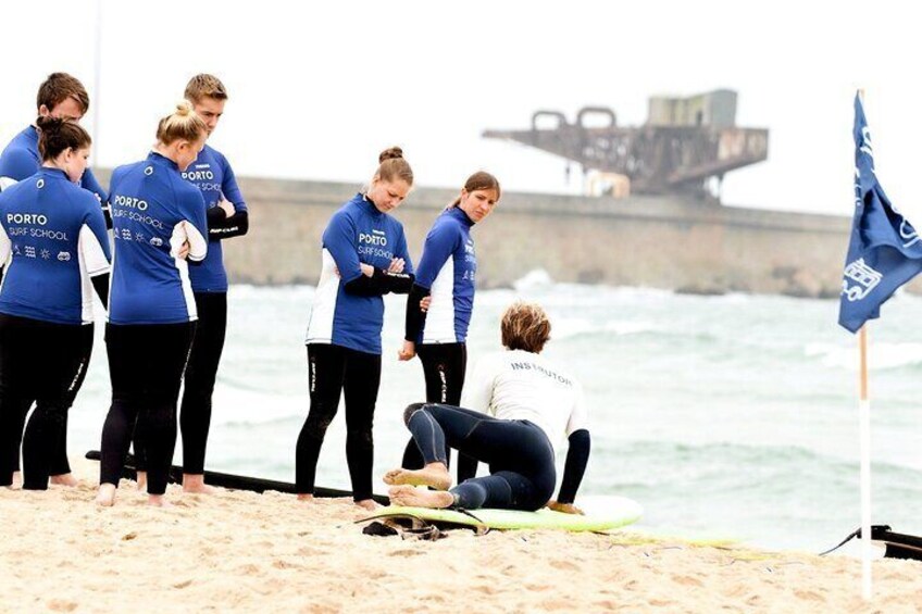 Surf day at Porto Surf School 3h surf lesson with transport from the city center