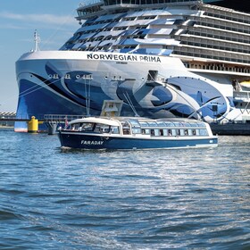 Blue Boat Company - Croisière de 75 minutes sur le canal de la ville