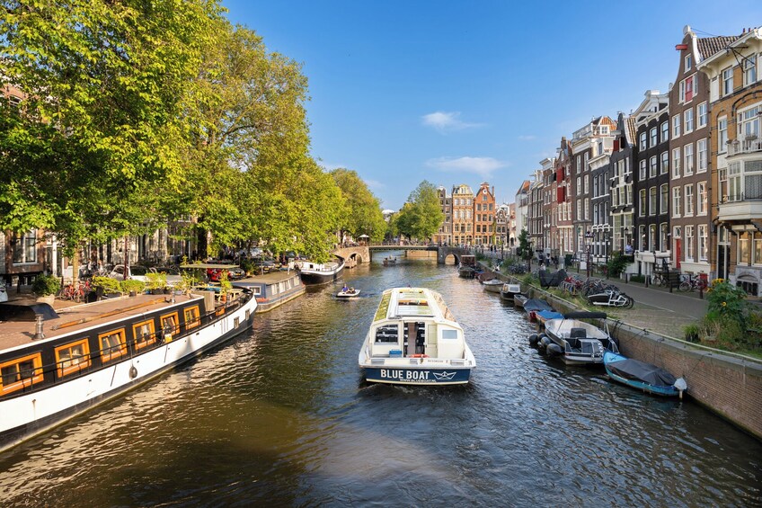 Blue Boat Company - 75 minute City Canal Cruise