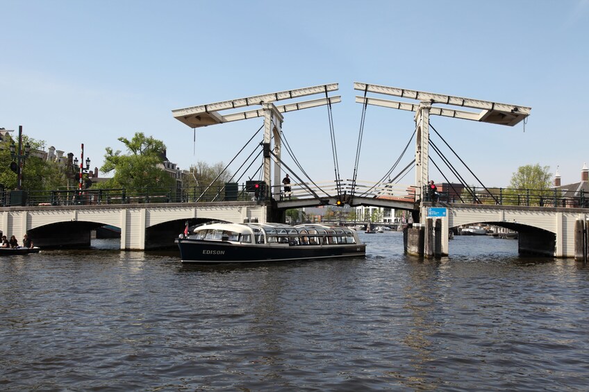 Blue Boat Company - 75 minute City Canal Cruise