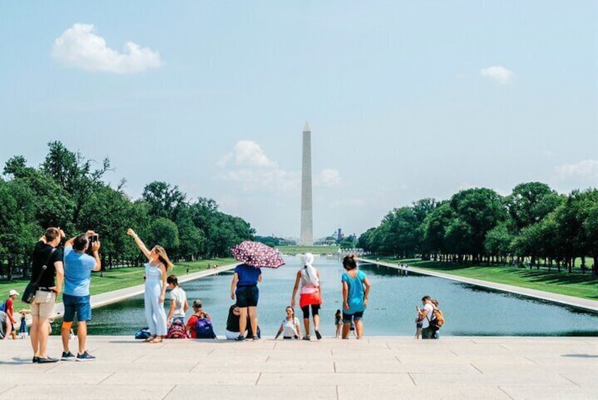 DC Full-Day Monuments Tour with 10+ Stops and River Cruise or Jefferson Memorial