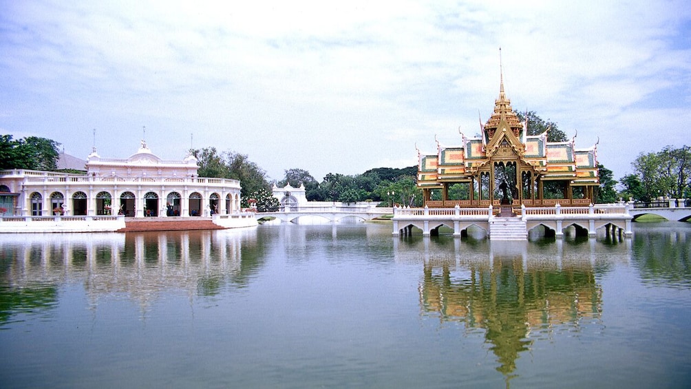 Ayutthaya Shared and Exclusive Bus & Boat, Full Day Program