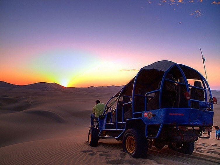 Buggy & Sandboard Adventure in Paracas