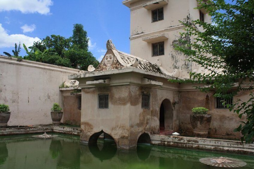 Tamansari water castle
