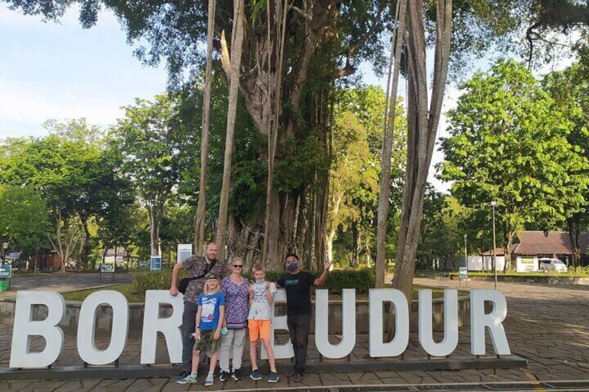 Best of Yogyakarta Temples: Highlights Borobudur, Prambanan, and Plaosan 1 day 