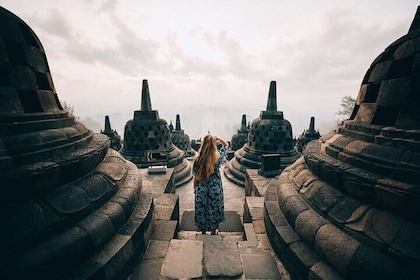 Borobudur Temple Climb To The Top & Prambanan Temple - 1 dagstur