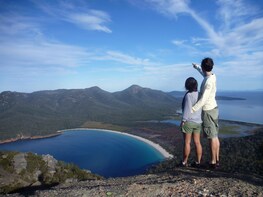 Wineglass Bay & Freycinet Active Tour from Hobart