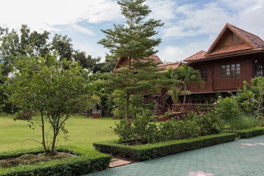 Private Garden Tour & Cooking Class in Beautiful Chiang Mai Home with Transfers