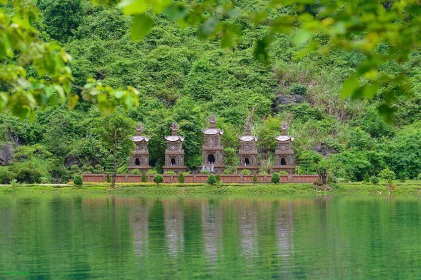 Private Hoa Lu Ancient capital-Tam Coc Eco tour