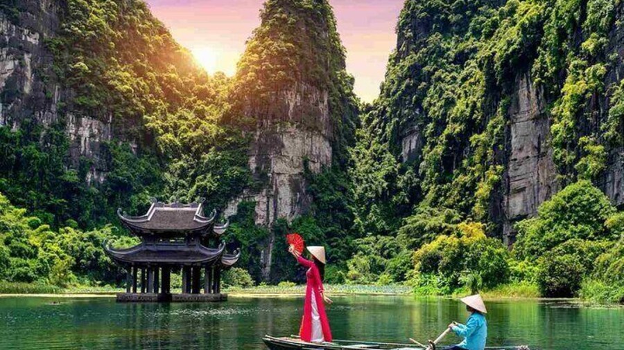 BEST RATE GUARANTEED 1 Day Trang An - Tam Coc - Mua Cave - Hoa Lu