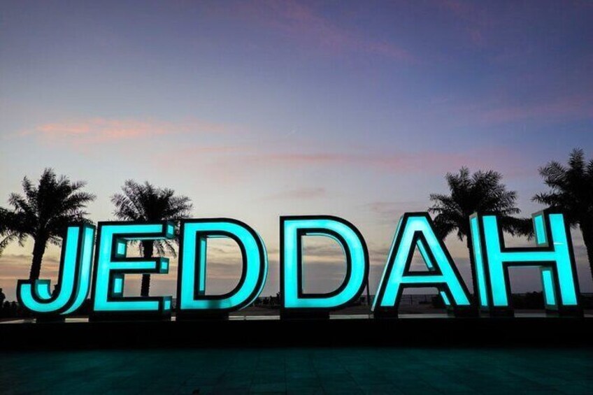 Traditional Jeddah Tour: Tasting & Historical Highlights