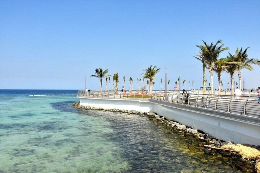 Traditional Jeddah Tour:Tasting & Historical Highlights