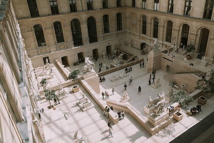 Louvre Museum Ticket & Optional Seine River Cruise