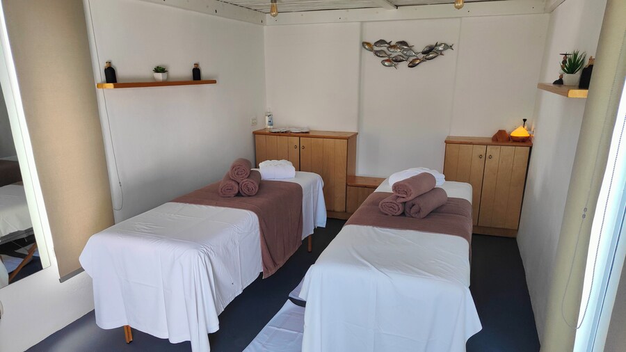 Couples’ Aromatherapy massage