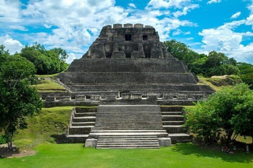 Xunantunich and Horseback riding from San Pedro