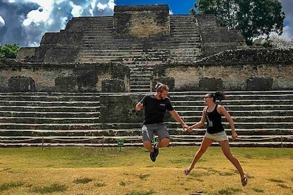 Private Tour: Altun Ha and Ziplining from San Pedro