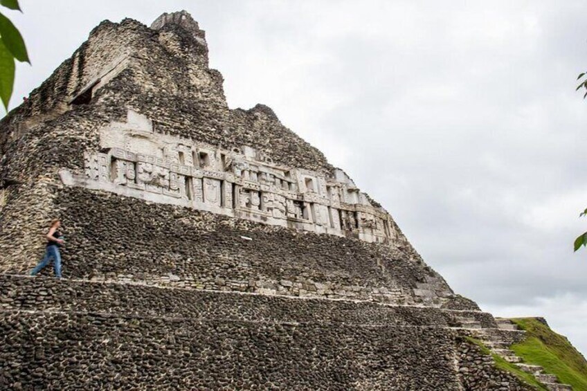 Xunantunich Half-Day Tour from Placencia with Lunch