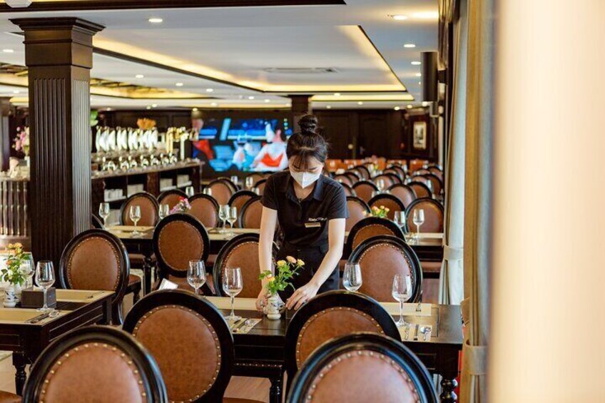07 Hours Explore Halong Bay with Sea Octopus Cruise