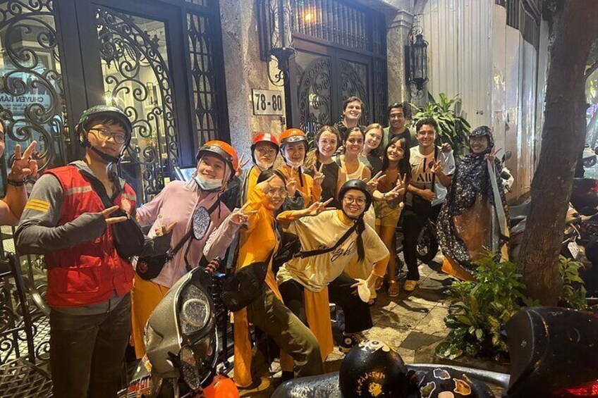 Hanoi Vintage Vespa Food Tours- Hanoi Vespa Tours