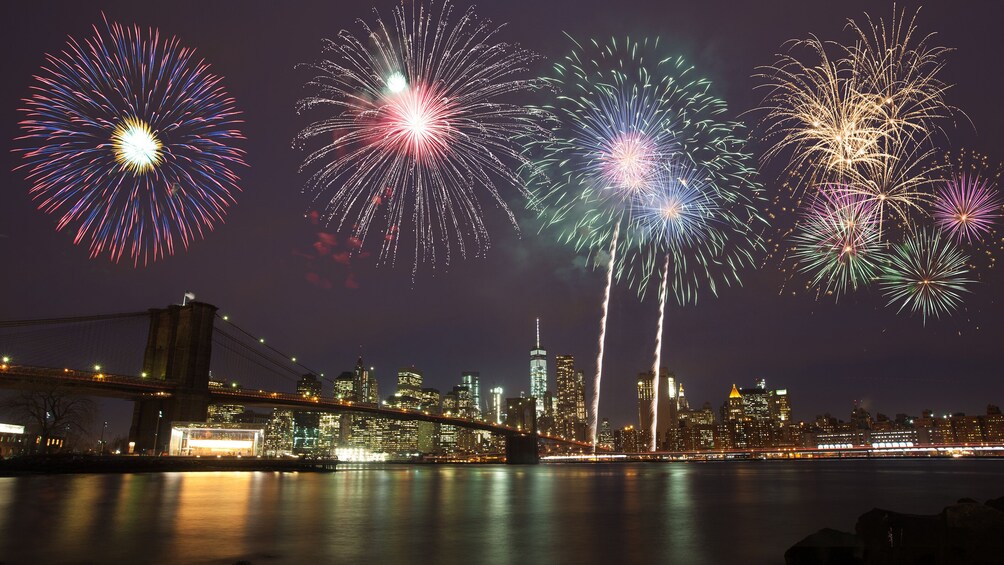 Fourth of July Fireworks Sightseeing Cruise