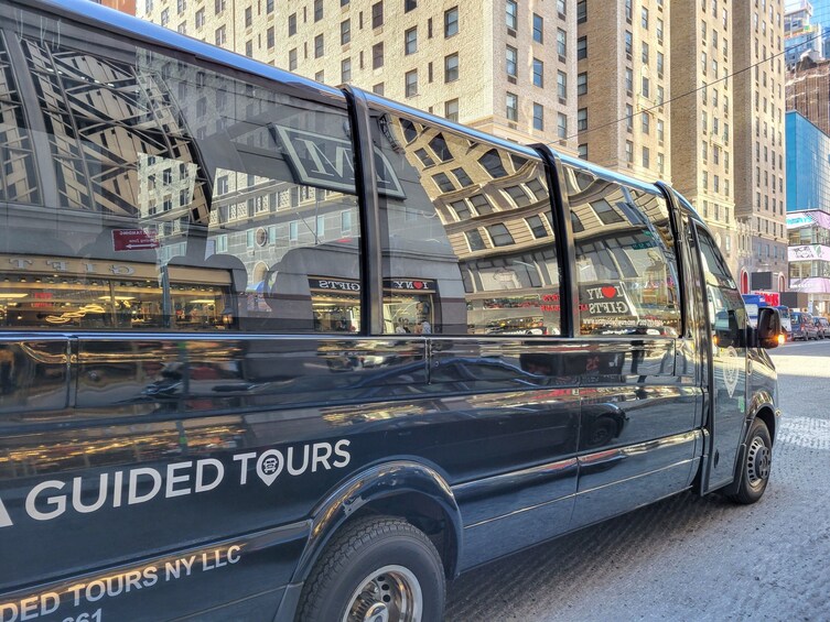 nyc guided bus tours