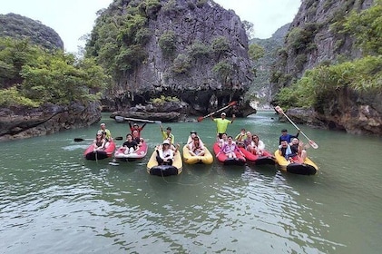 Gita a James Bond, Panak e Hong Island + 2 in canoa in barca grande da Phuk...