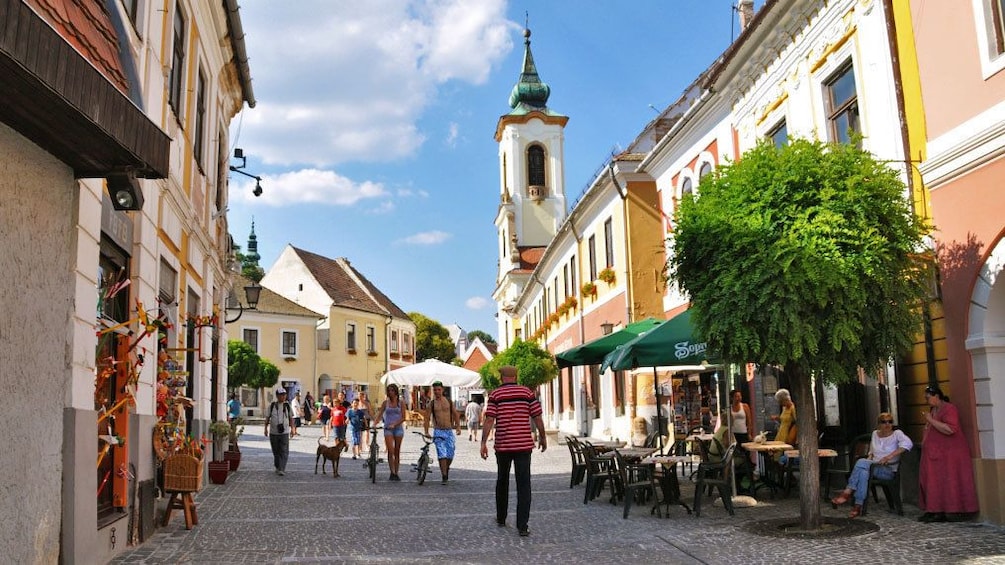 Explore the streets of Budapest