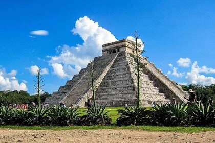 Chichen Itza & Coba Tour with Cenote Swim from Cancun