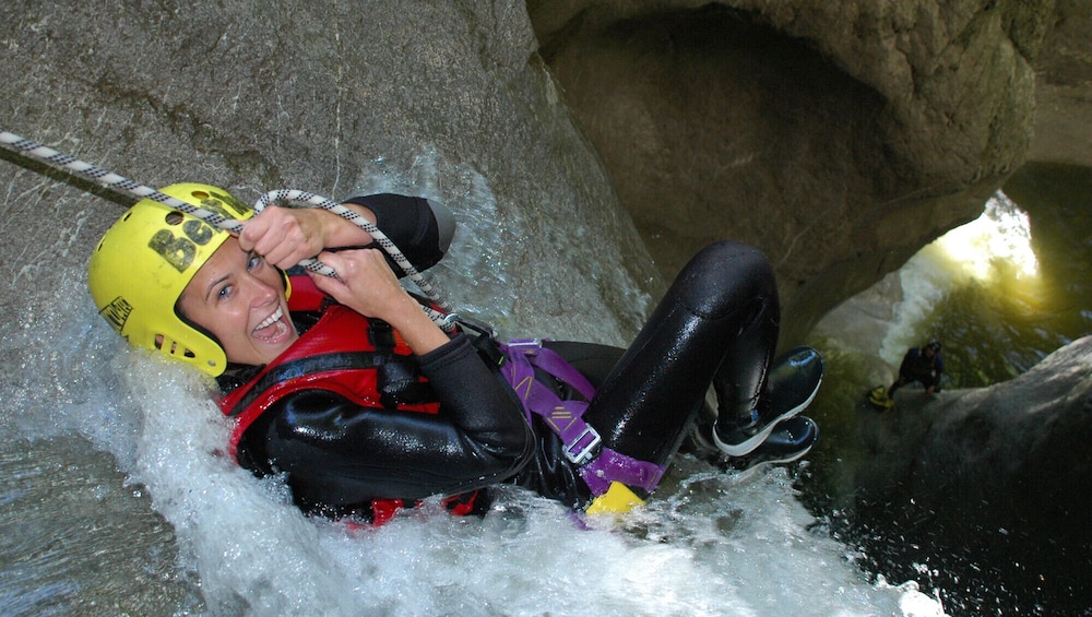 Canyoning in Interlaken from Zürich