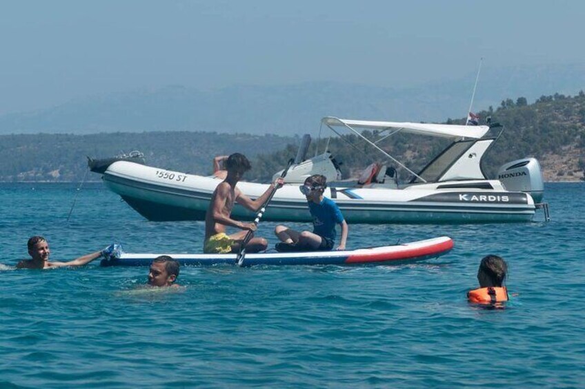 Full Day Private Boat Tour to Blue Cave, Budikovac, Hvar and Pakleni Islands